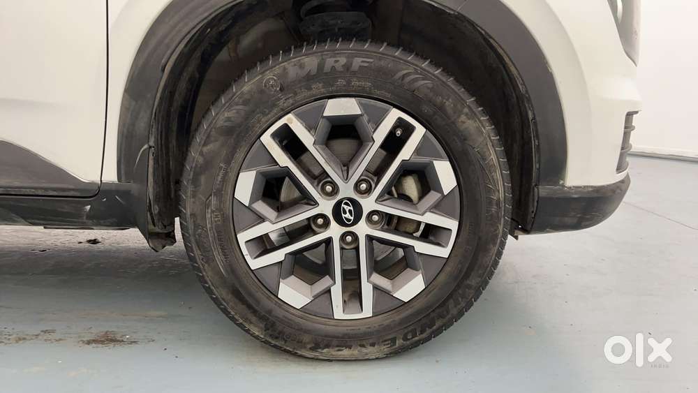 Hyundai Venue 1.0 Sx (o) Turbo Dct, 2023, Petrol