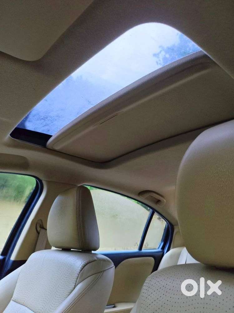 Honda City V Mt Sunroof, 2015, Diesel