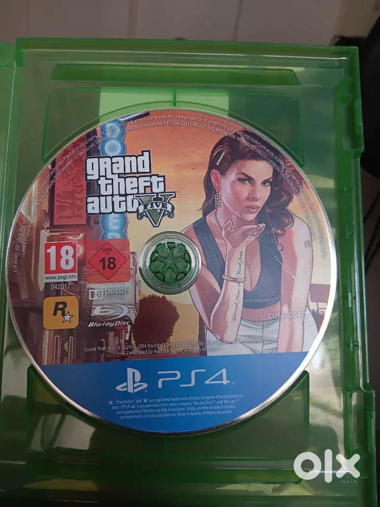 PS4 GTA5 DISC WITH COVER RATE FIX
