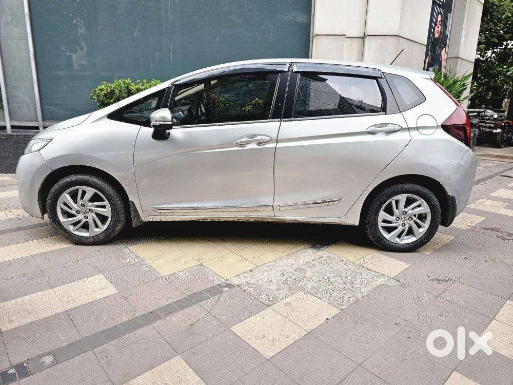 Honda Jazz V Cvt, 2015, Petrol