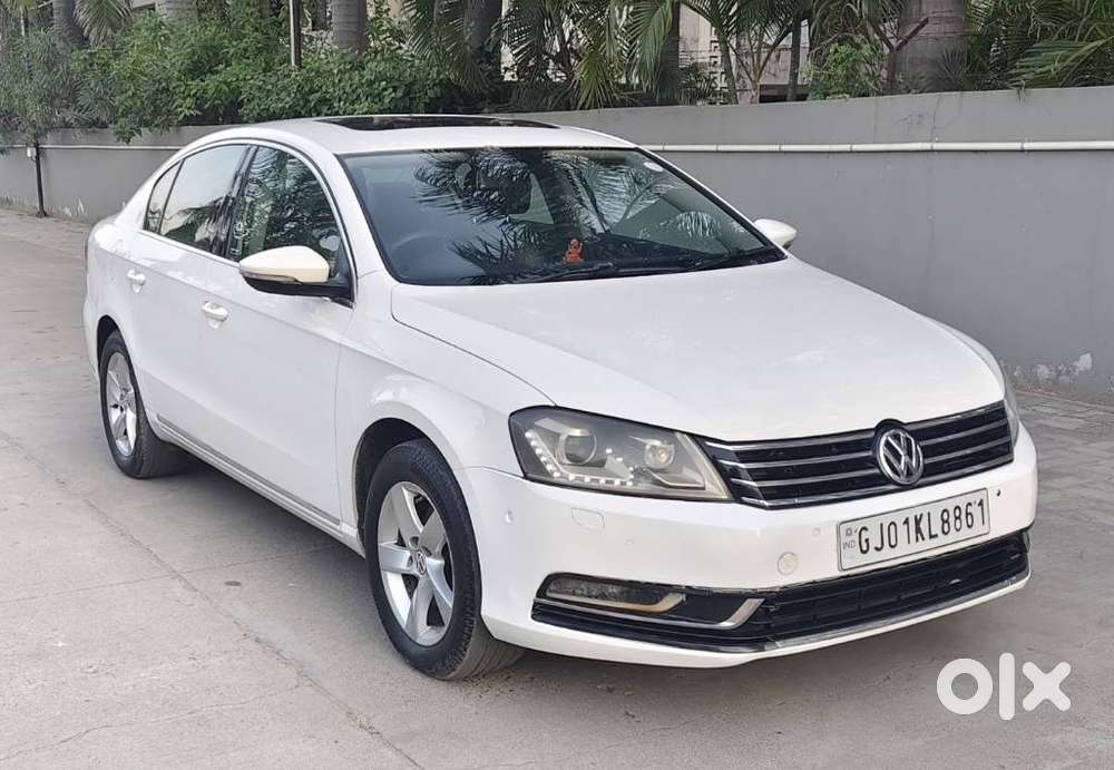 Volkswagen Passat 2010-2014 Diesel Comfortline At, 2011