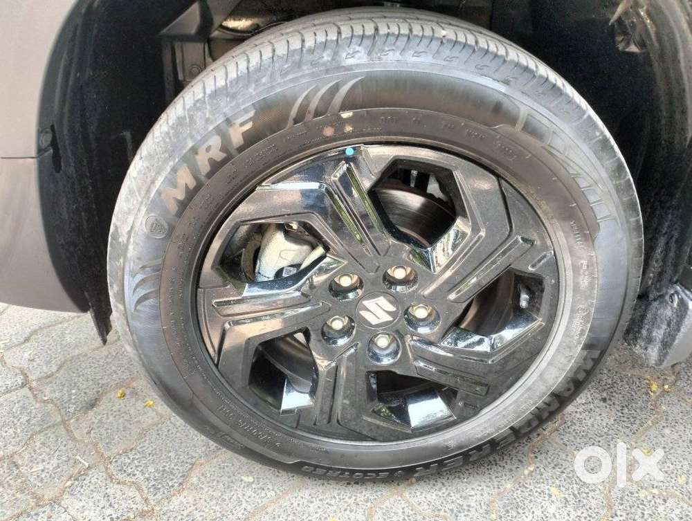 Maruti Suzuki Brezza 1.5 Zxi Smart Hybrid, 2023, Petrol