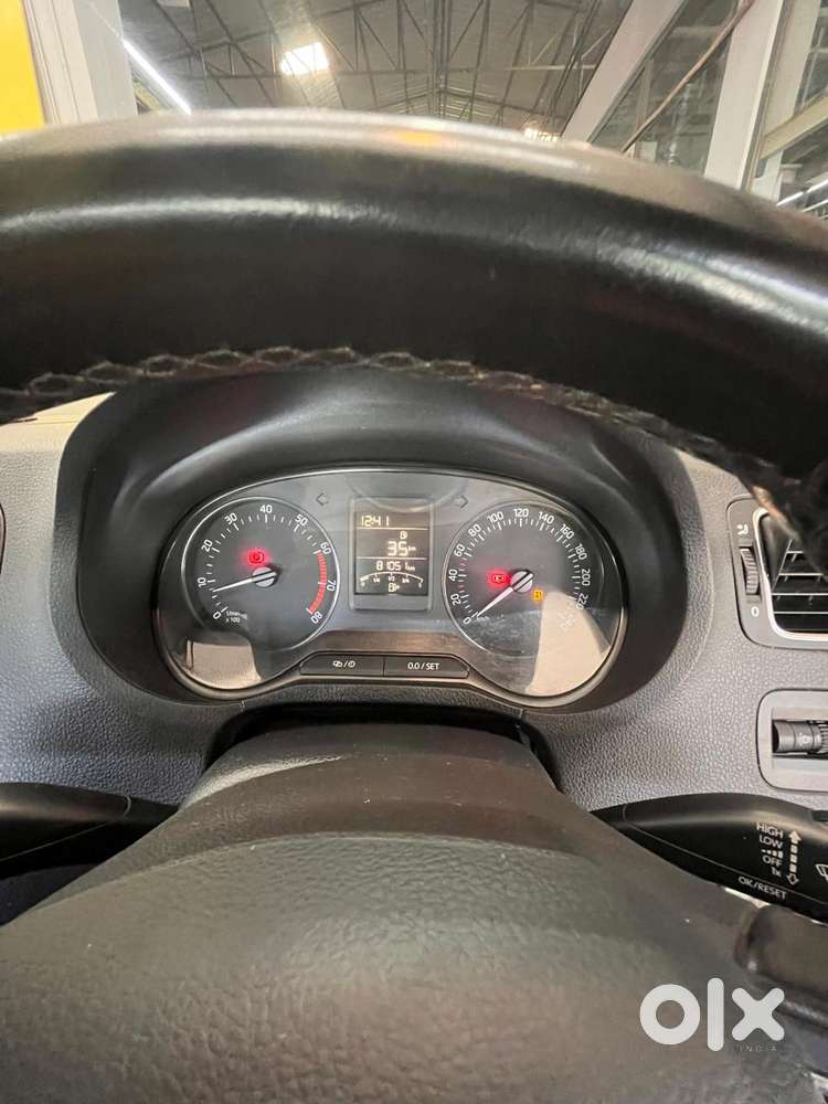 Skoda Rapid 1.6 Mpi Mt Elegance Plus, 2018, Petrol