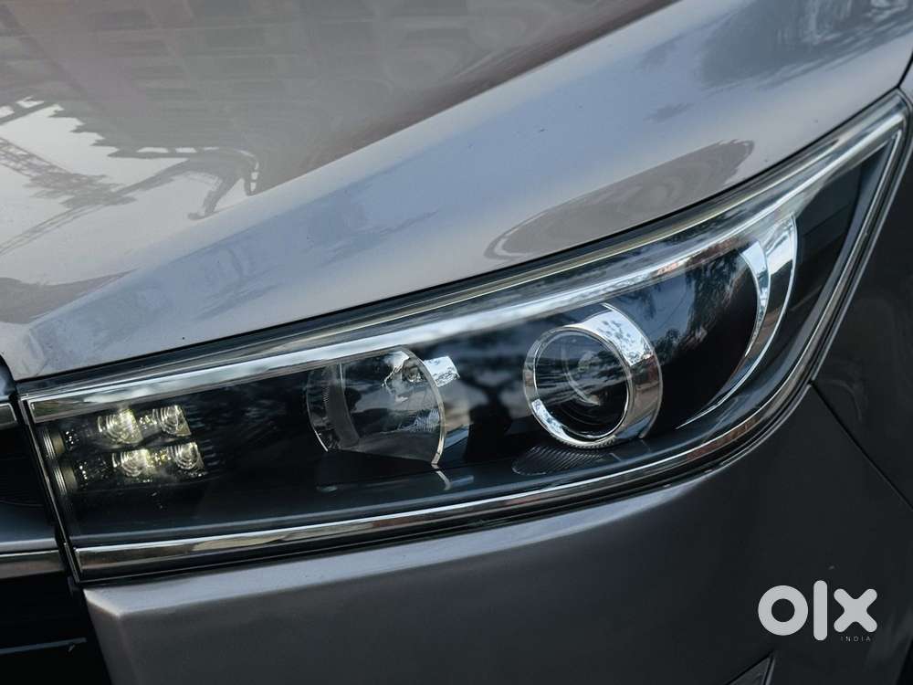 Toyota Innova Crysta 2.8 Zx At 7 Seater, 2019, Diesel