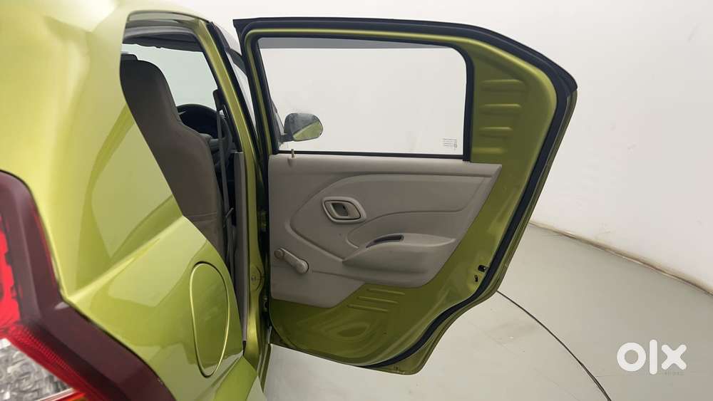 Datsun Redigo T Option, 2016, Petrol