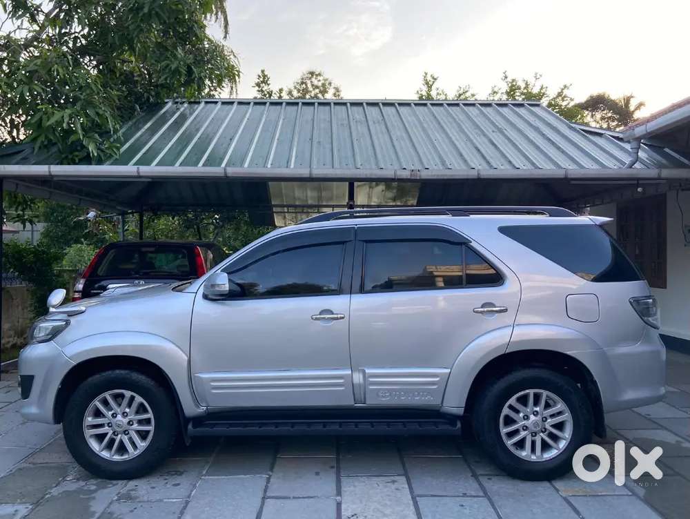 Toyota Fortuner Diesel 2012 Automatic, Fully Company Service