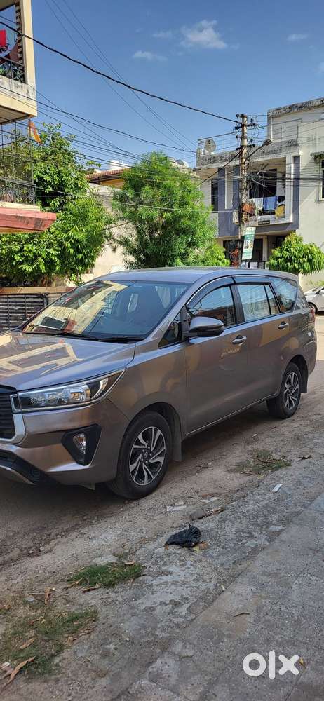 Toyota Innova Crysta 2.4 G Mt, 2022, Diesel