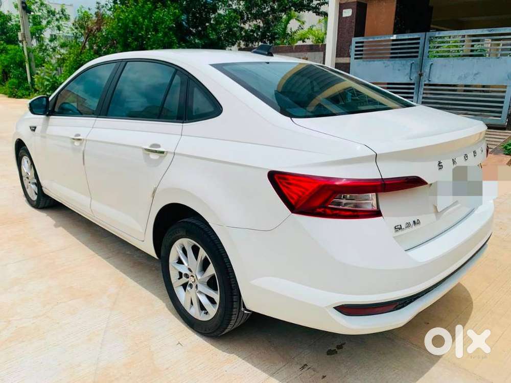 Skoda Slavia Ambition 1.5l Tsi Dsg, 2023, Petrol