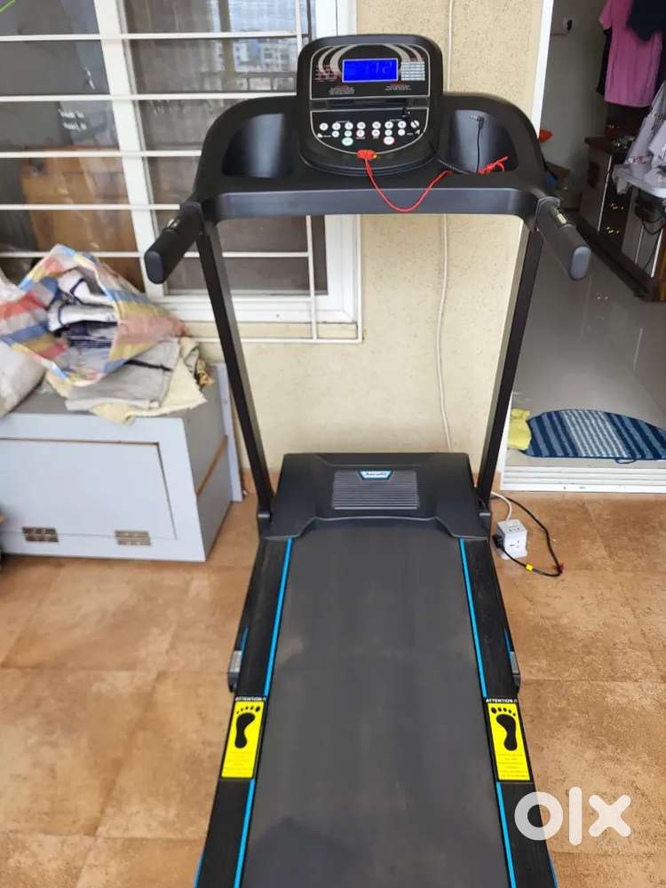AF 442 Motorized Treadmill