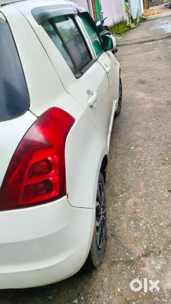 Maruti Suzuki Swift 2010 Petrol 65000 Km Driven