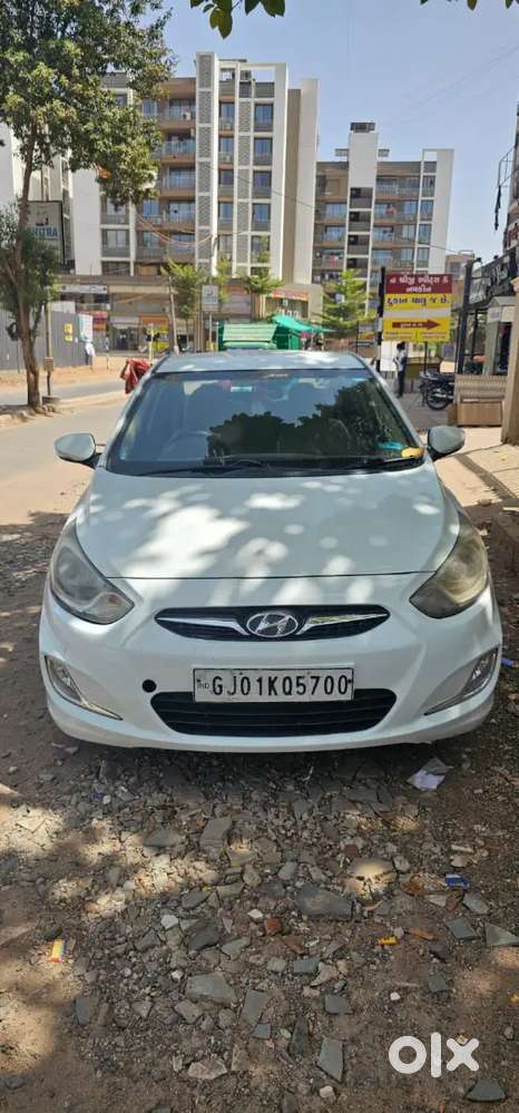 Hyundai Verna 2012 Petrol 128000 Km Driven