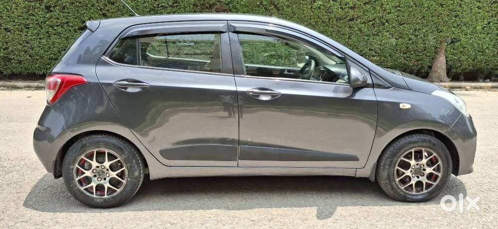 Hyundai Grand I10 Sportz Celebration Edition, 2017, Cng & Hybrids
