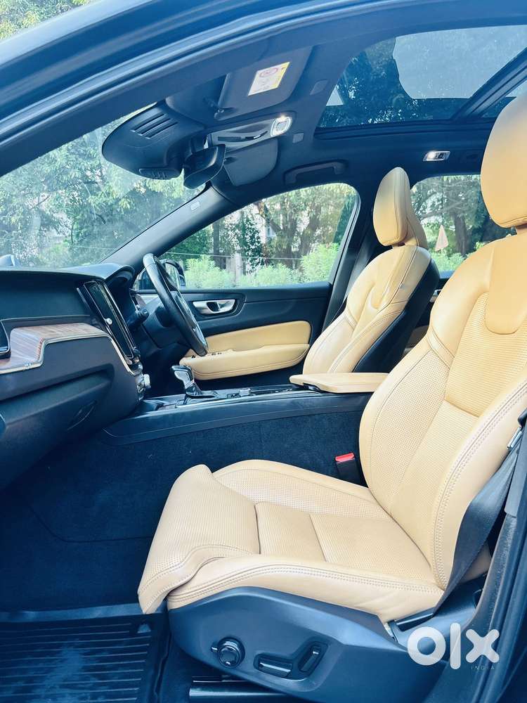 Volvo Xc60 D5 Awd Automatic, 2021, Diesel