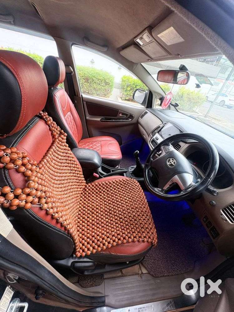 Toyota Innova 2.5 V 8 Str, 2015, Diesel