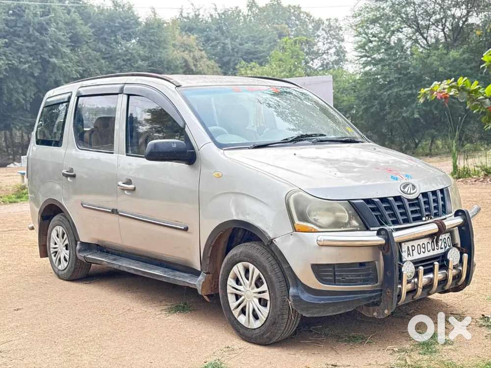 Mahindra Xylo 2013
