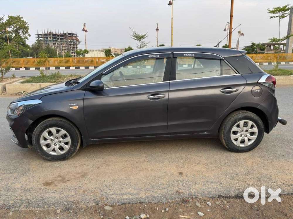 Hyundai I20 Sportz 1.2 Ivt, 2020, Petrol