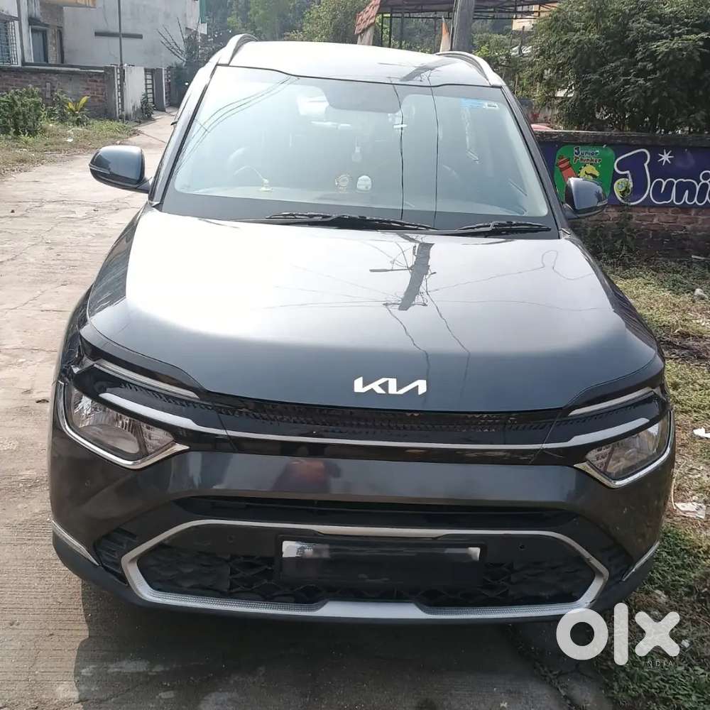 Kia Carens 2024 Petrol 21000 Km Driven