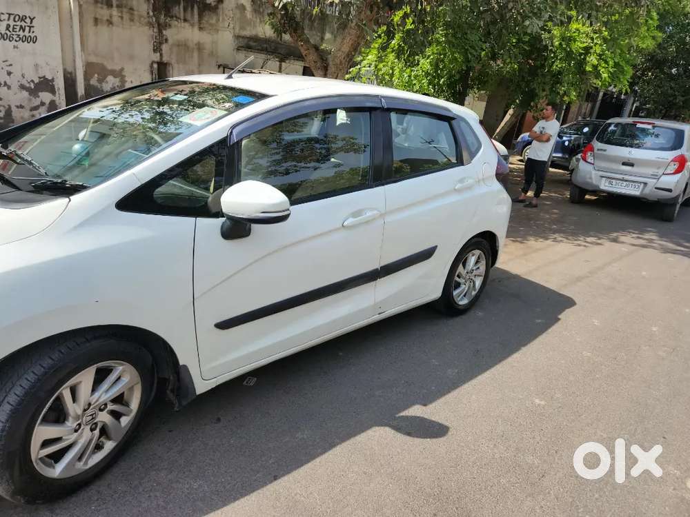 Honda Jazz 2017 Cng & Hybrids 98000 Km Driven