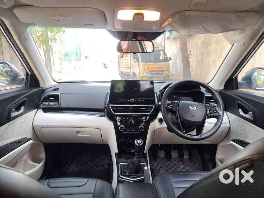 Mahindra Xuv 3xo Ax5 Ds Mt, 2024, Diesel