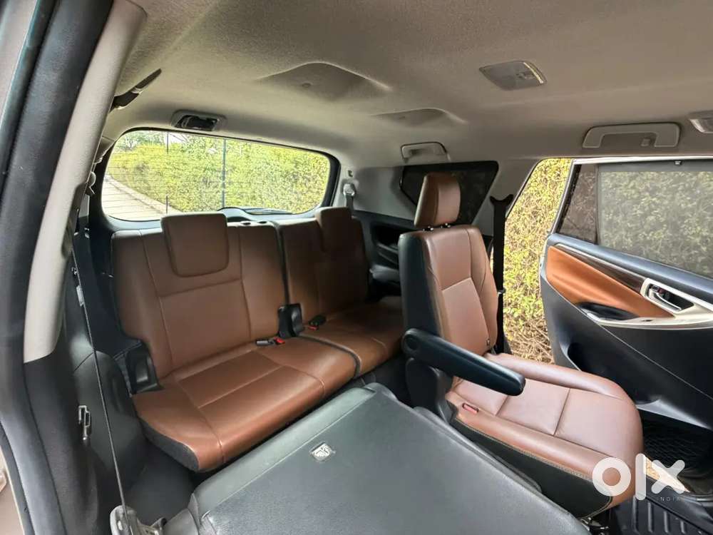 Toyota Innova Crysta 2022 Petrol Well Maintained