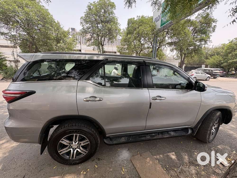 Toyota Fortuner 2023 Petrol Well Maintained