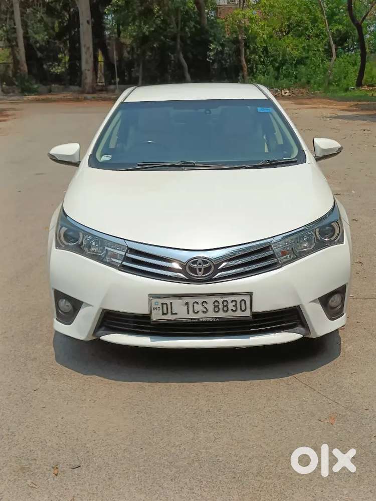 Corolla Altis 2015 Gl Top Variant Petrol