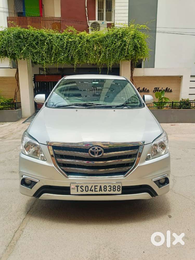 Toyota Innova 2.5 Z Diesel 7 Seater Bs Iv, 2014, Diesel