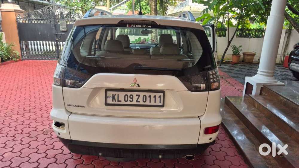 4x4  Mitsubishi Outlander
