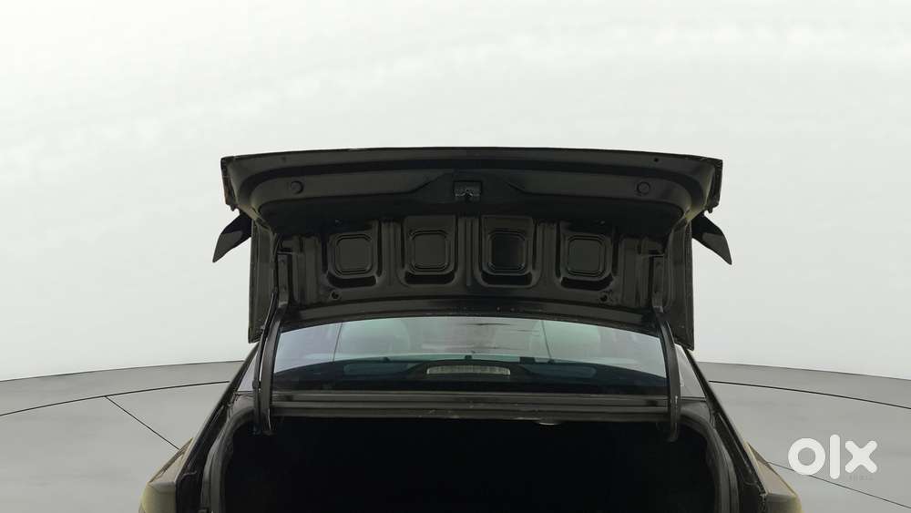 Hyundai Verna 1.5 Sx (o) Ivt, 2025, Petrol