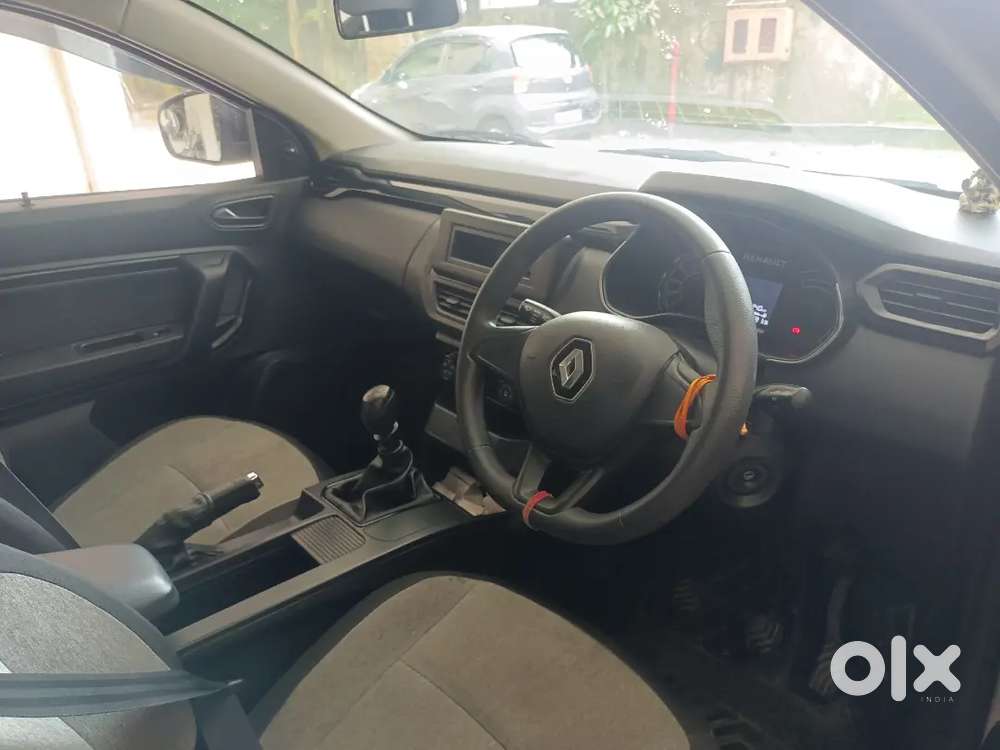 Price Negotiable Renault Kiger Nov.2021base Model Petrol 45000 Km Run