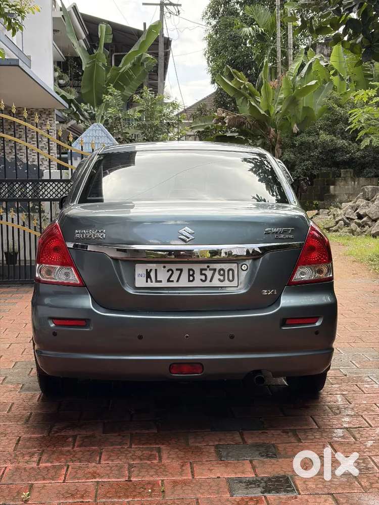 Maruti Suzuki Dzire 2011 Petrol