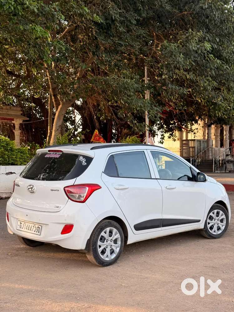 Hyundai I10 Sportz 2016 Year
