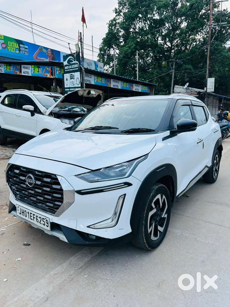 Nissan Magnite Kuro Edition 1.0 Turbo Petrol Mt, 2021, Petrol