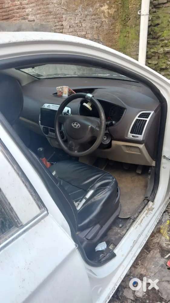 Hyundai I20 2012 Petrol 93000 Km Driven