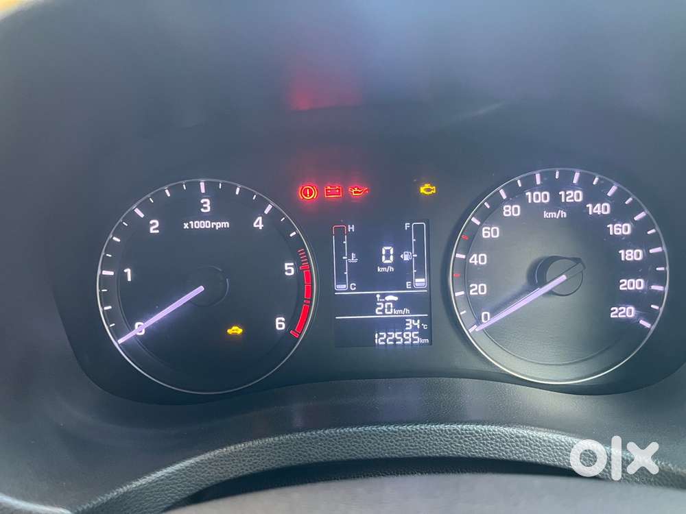 Hyundai Creta 2015 Diesel Well Maintained. Price Is Non Negotiable