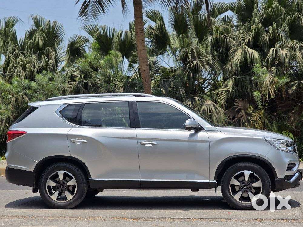 Mahindra Alturas G4 4wd At, 2020, Diesel