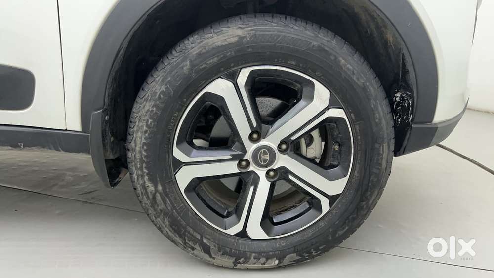 Tata Nexon Xz Plus Luxs, 2023, Petrol