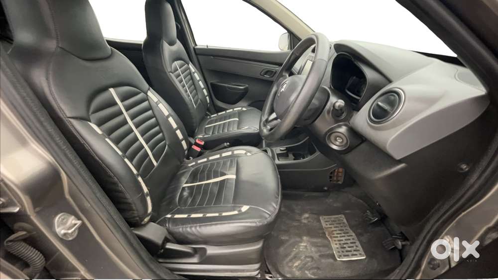 Renault Kwid 1.0 Rxt Amt Opt, 2017, Petrol