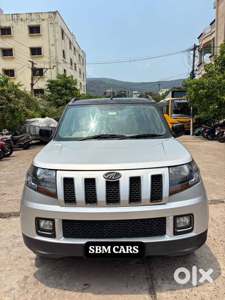Mahindra Tuv 300 T10, 2018, Diesel