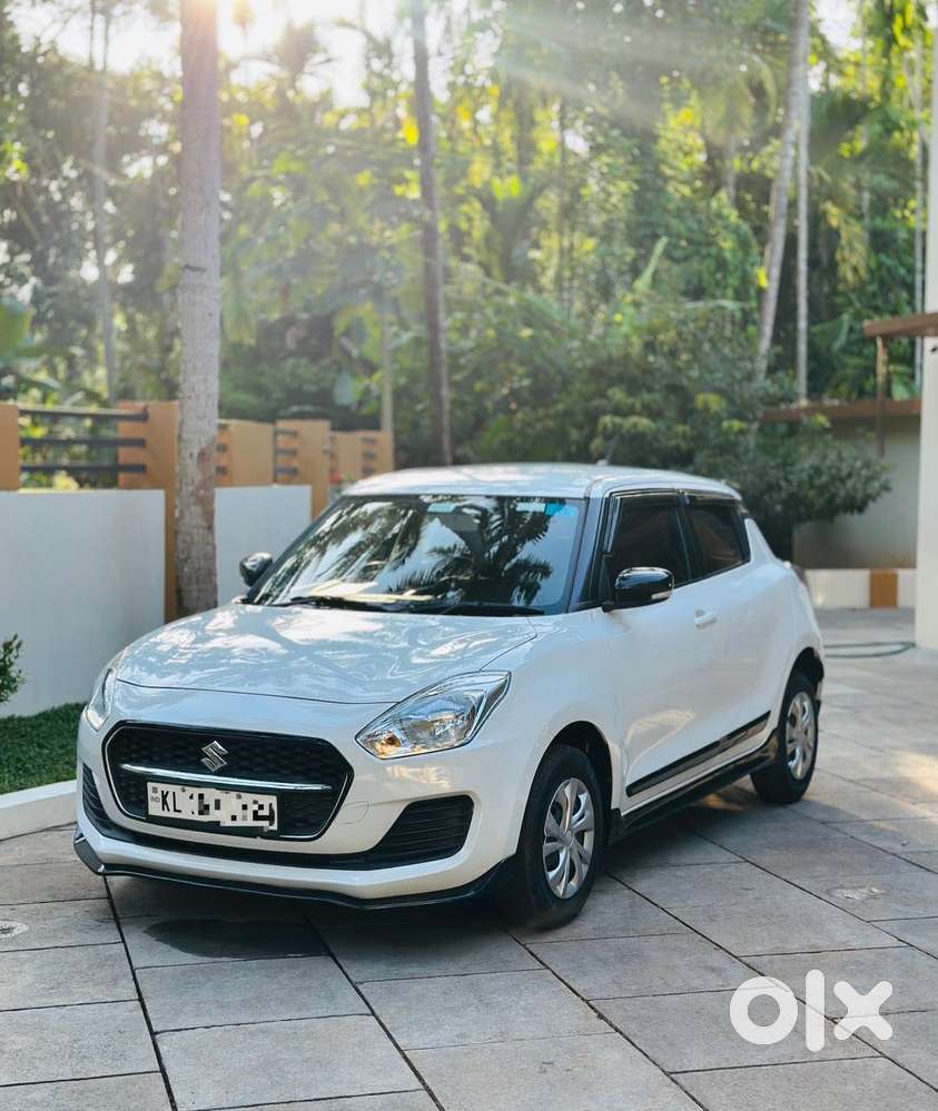 Maruti Suzuki Swift 1.2 Vxi (o), 2023, Petrol