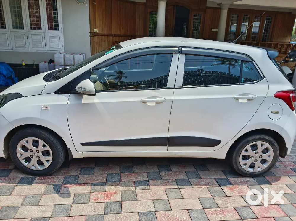 Hyundai Grand I10 2016 Petrol 37000 Km Driven