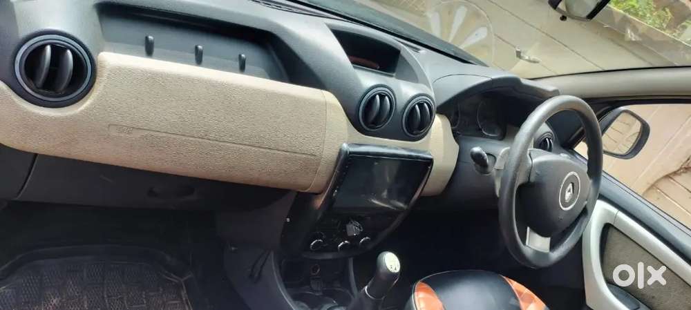 Renault Duster 2014 Oct Diesel 85ps