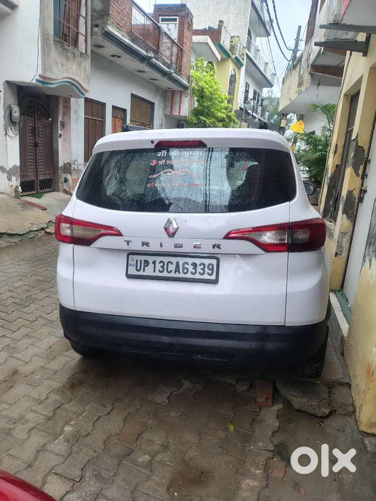 Renault Triber 1.0 Rxe 2023 Petrol