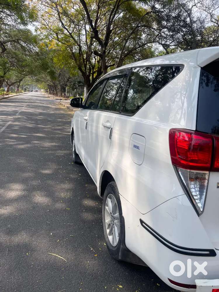 Toyota Innova Crysta White Colour 2019 Diesel Bsiv
