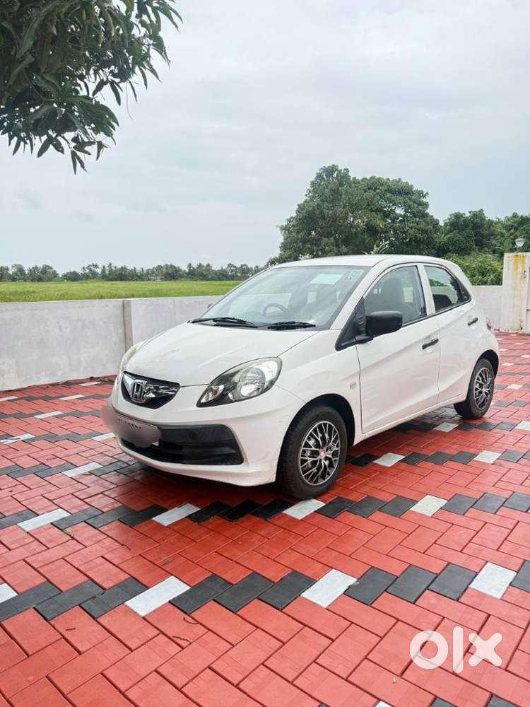 Honda Brio E Mt, 2013, Petrol