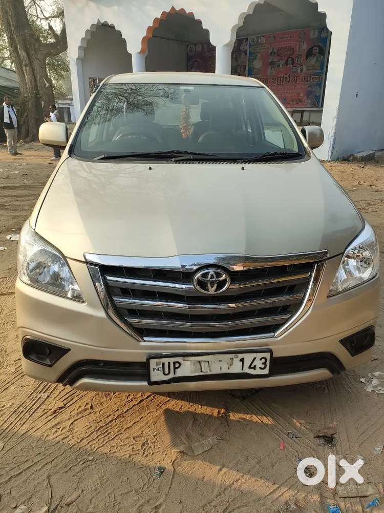 Toyota Innova 2.5 G 2015