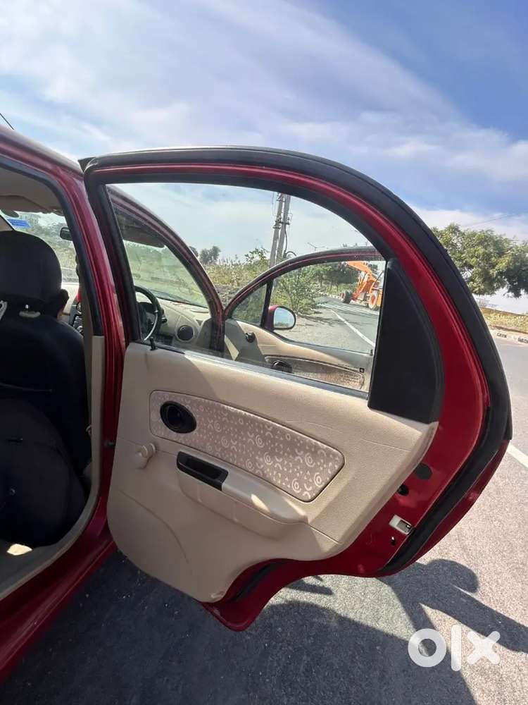 Severlot Car Red Colour Car Best Price Car