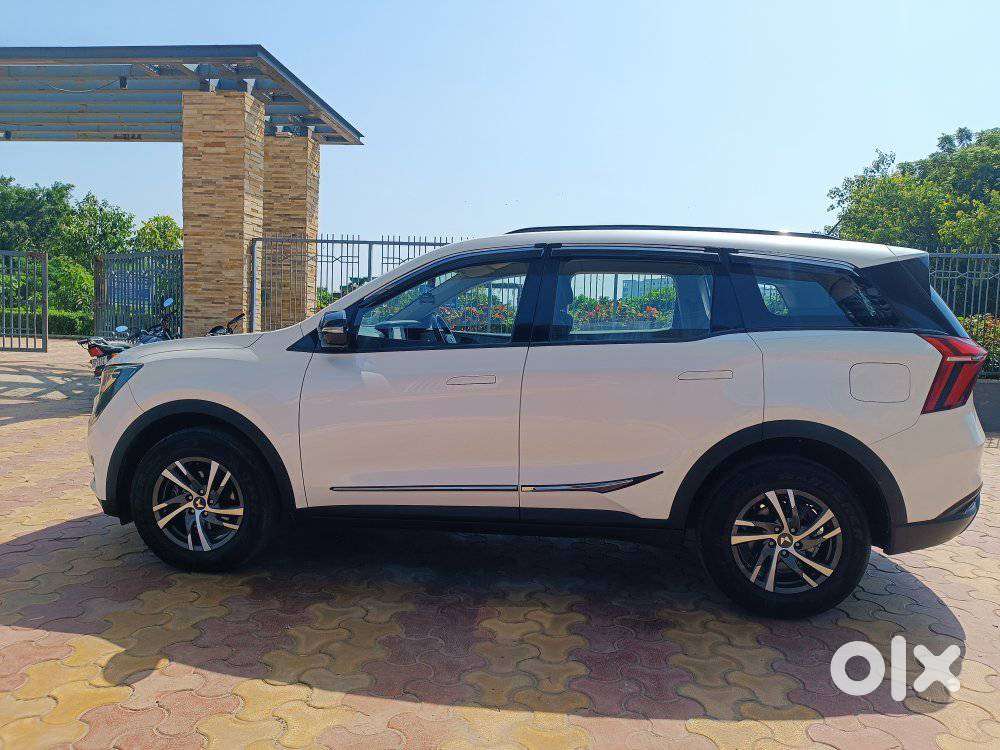 Mahindra Xuv700 Mx Diesel Mt 5 Str (e), 2022, Diesel