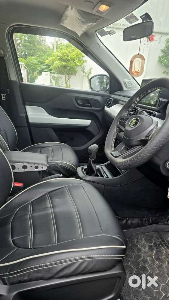 Tata Punch Pure, 2025, Petrol