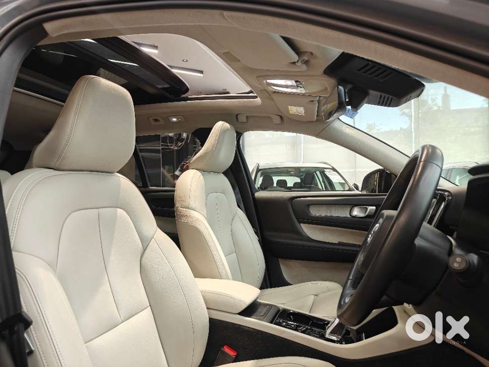 Volvo Xc40 B4 Ultimate, 2023, Petrol